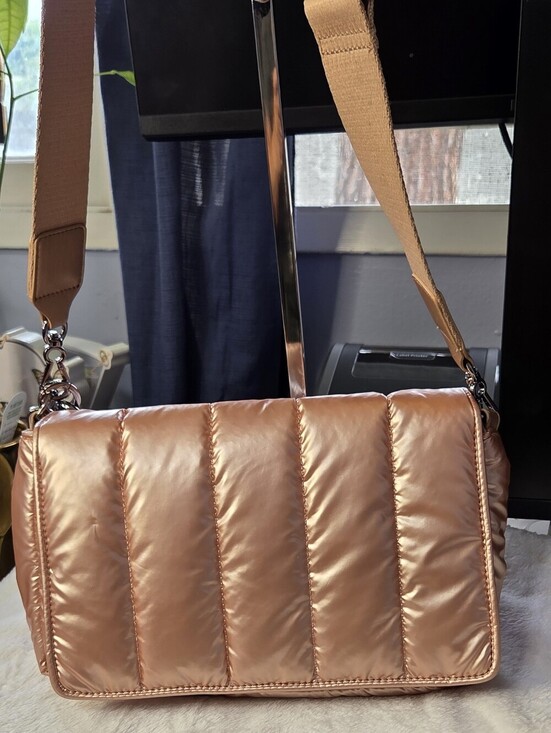 Vince Camuto Handbags - Vince Camuto Crossbody Bag With Two Detachable Sraps-NWOT